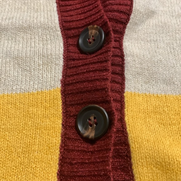 Wild Fable Cropped Sweater - Picture 4 of 7